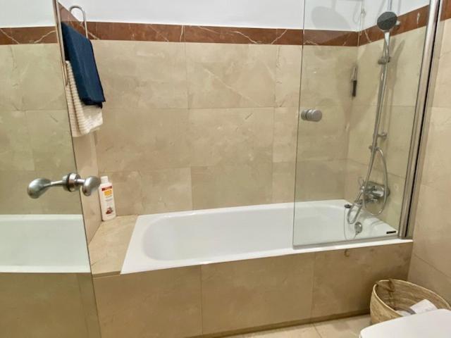 El Loft De Andy Apartment Oviedo Ngoại thất bức ảnh